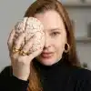 Aline C. Tasca, Psicóloga CRP 06/152611, atende Ansiedade e Autismo para Adolescentes, Jovens, Adultos, Idosos, Mulheres, Homens — Online